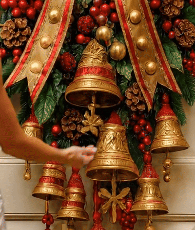 🎉【Instantly Transform Your Christmas Ambiance | Golden Door Cover Lights Up Your Home】🎉